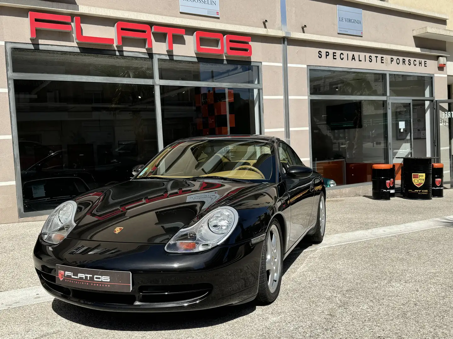 Porsche 911 III (996) 300ch Carrera S TipTronic Noir - 1