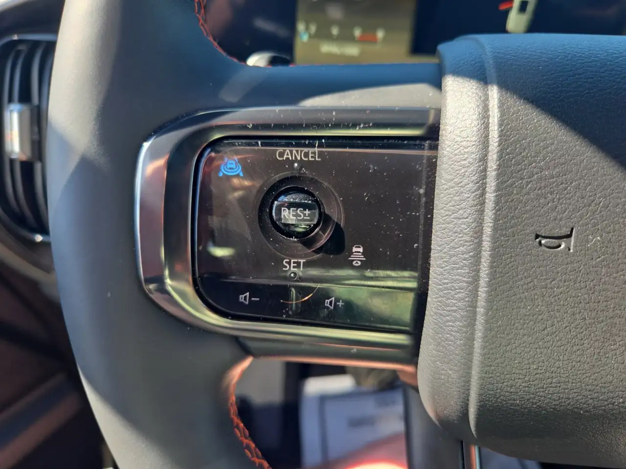 Nissan Armada снимка Nissan Armada
