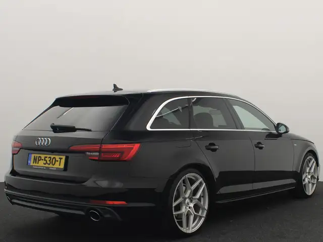 Audi A4 view 17