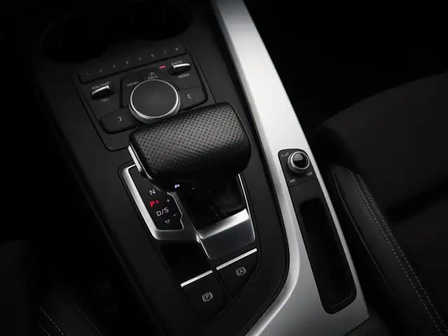 Audi A4 view 15