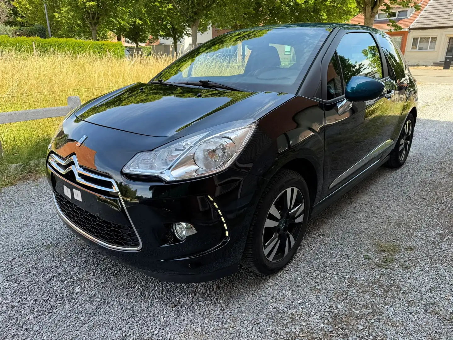 Citroen DS3 DS3 1.2i PureTech So Chic GARANTIE 12 MOIS/MAANDEN - 1