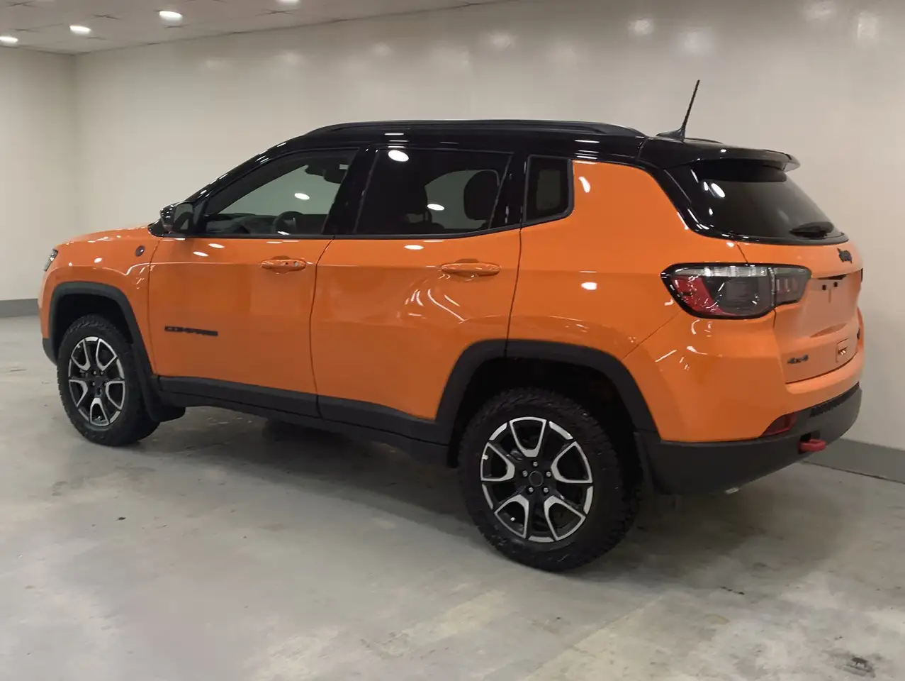 Jeep Compass снимка Jeep Compass