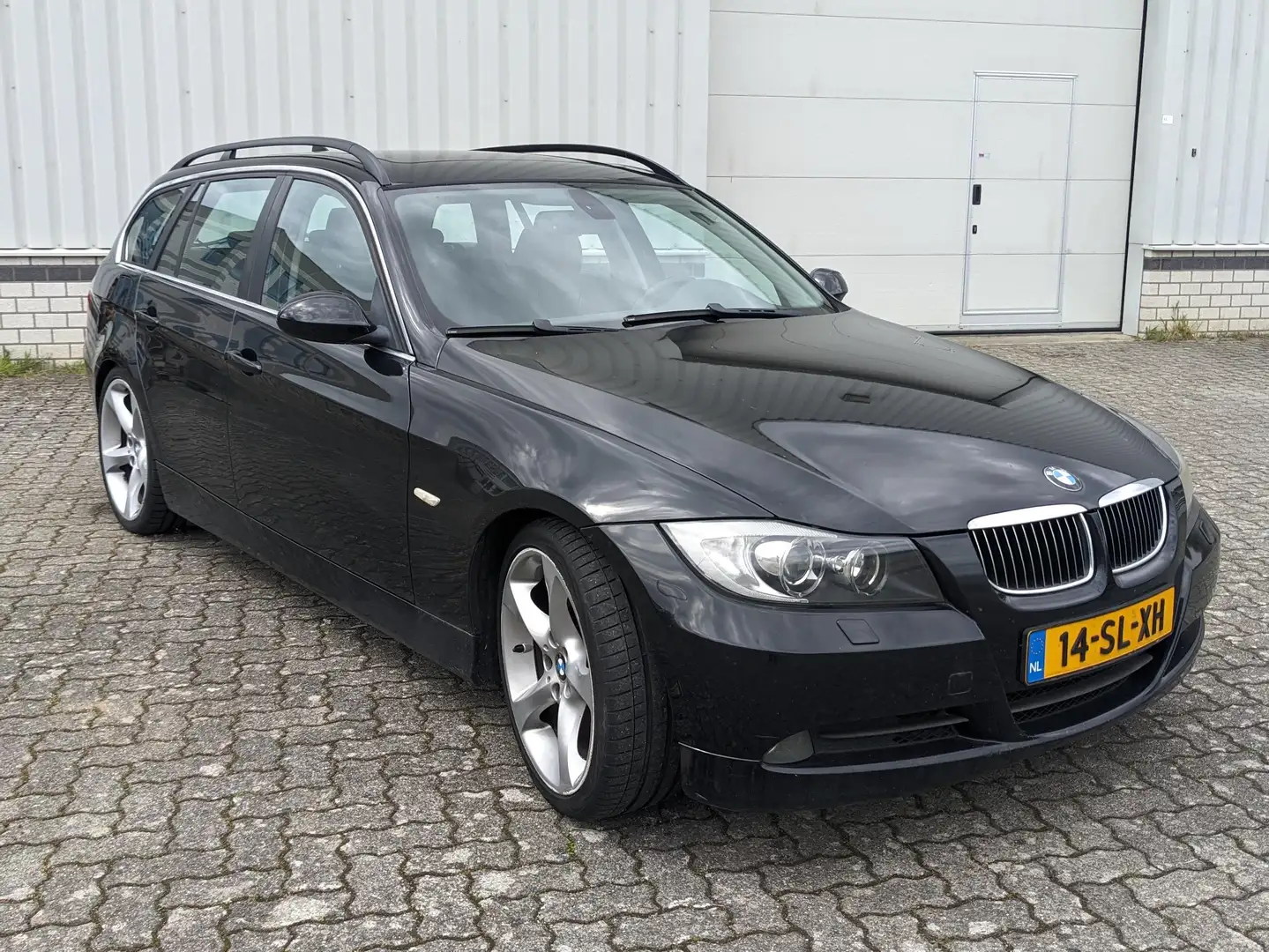 BMW 325 325i Touring E91/High Executive/ Youngtimer/ PANO Zwart - 1