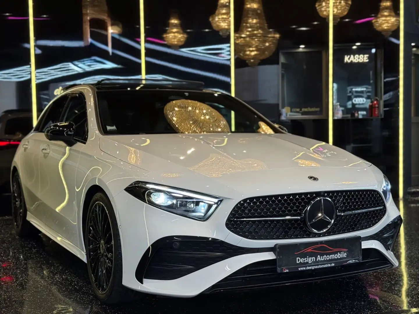 Mercedes-Benz A 200 D AMG LINE* PANO/360*/MEMORY/TEMP/KLIMAA. Weiß - 2