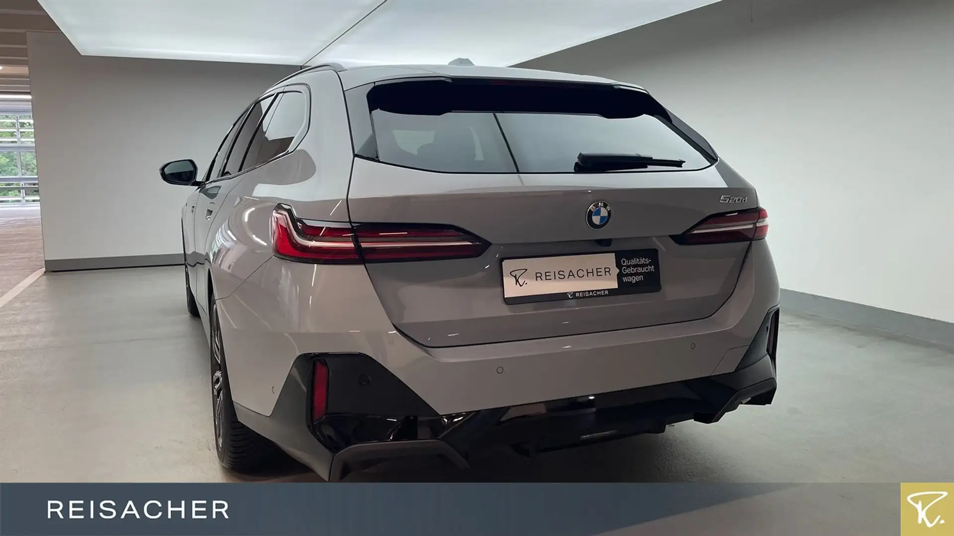 BMW 520 dA M-Sport,ACC,AHK,Sitzbelü,Standh,h&k Grau - 2
