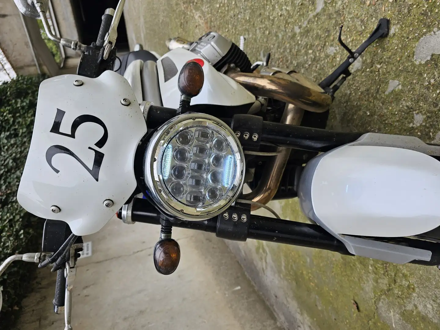 Moto Guzzi Griso 8V White - 1