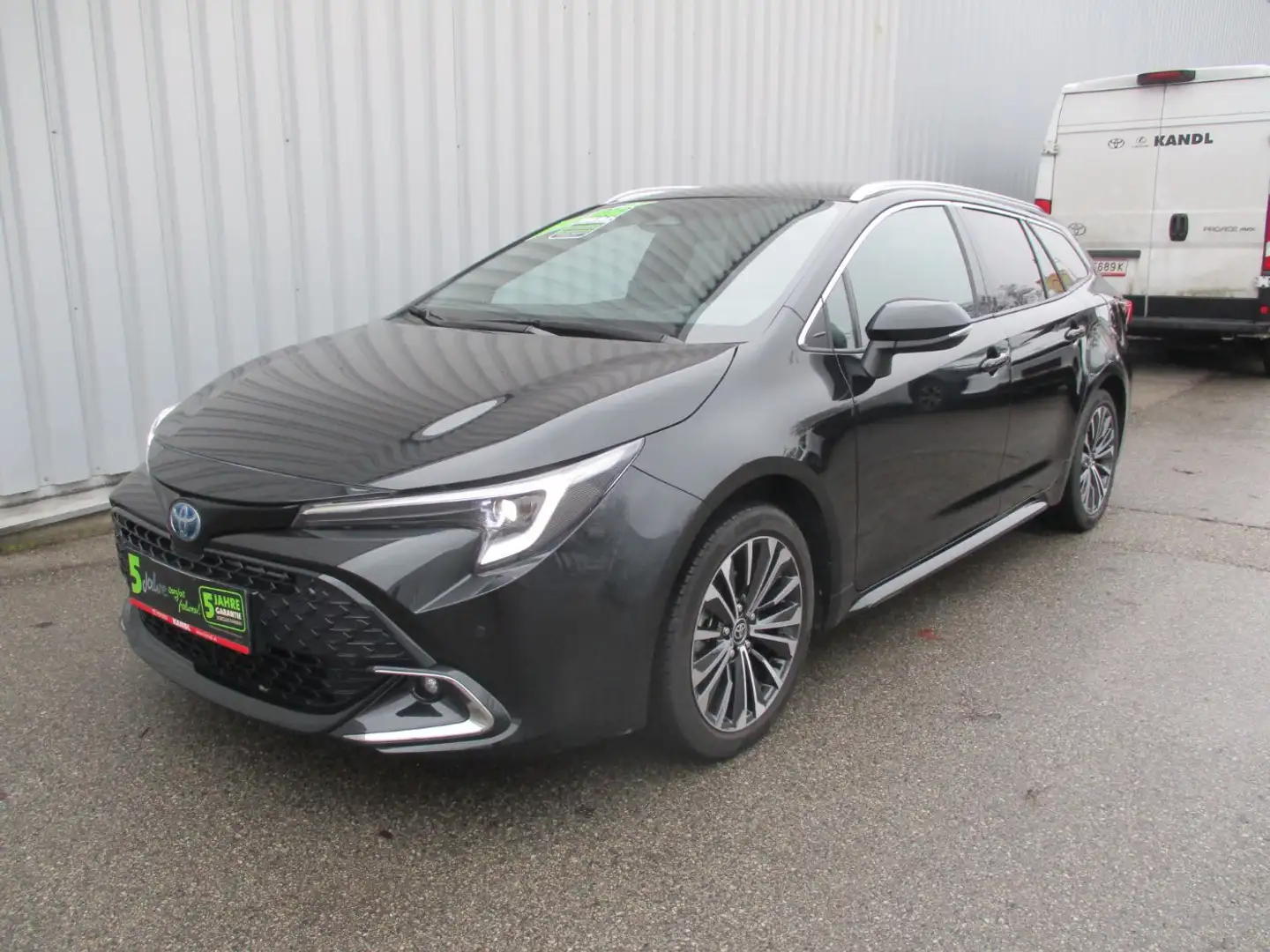 Toyota Corolla 1.8 Hybrid Touring Sports Active Drive Schwarz - 2