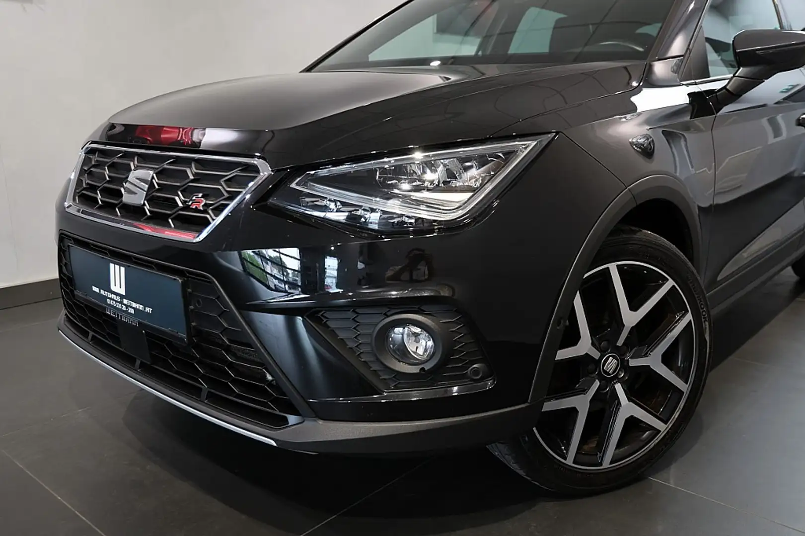 SEAT Arona 1,0 Eco TSI FR Noir - 2