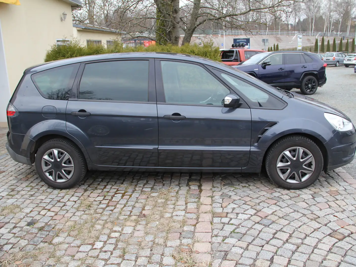 Ford S-Max Ambiente Gris - 2