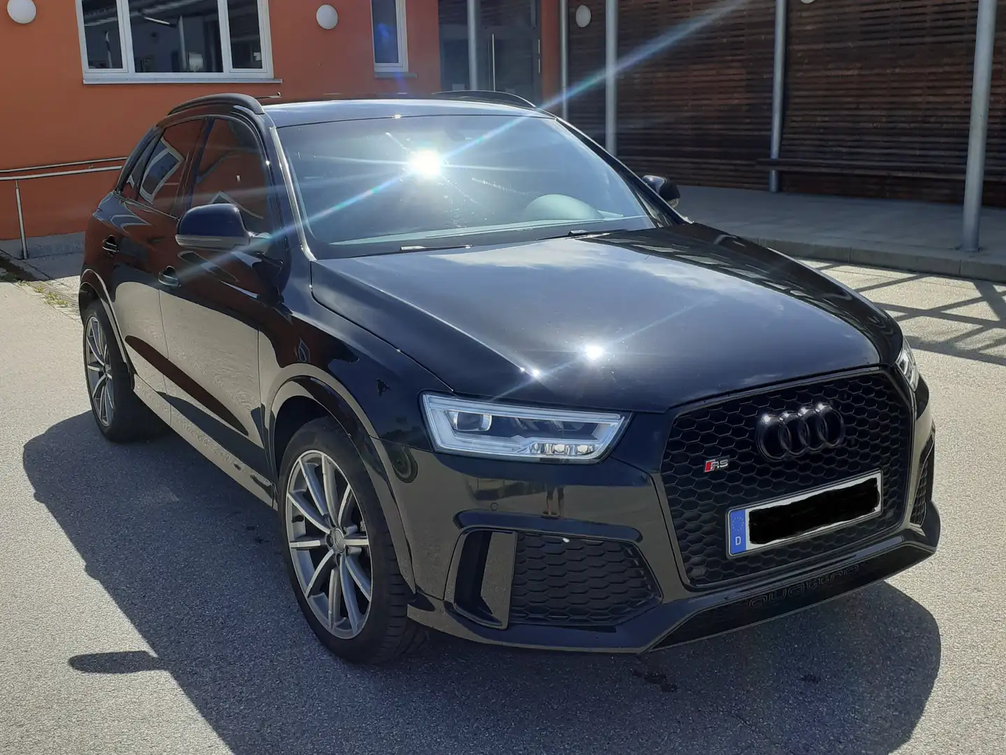Audi RS Q3 RS Q3 2.5 TFSI quattro S tronic Schwarz - 2