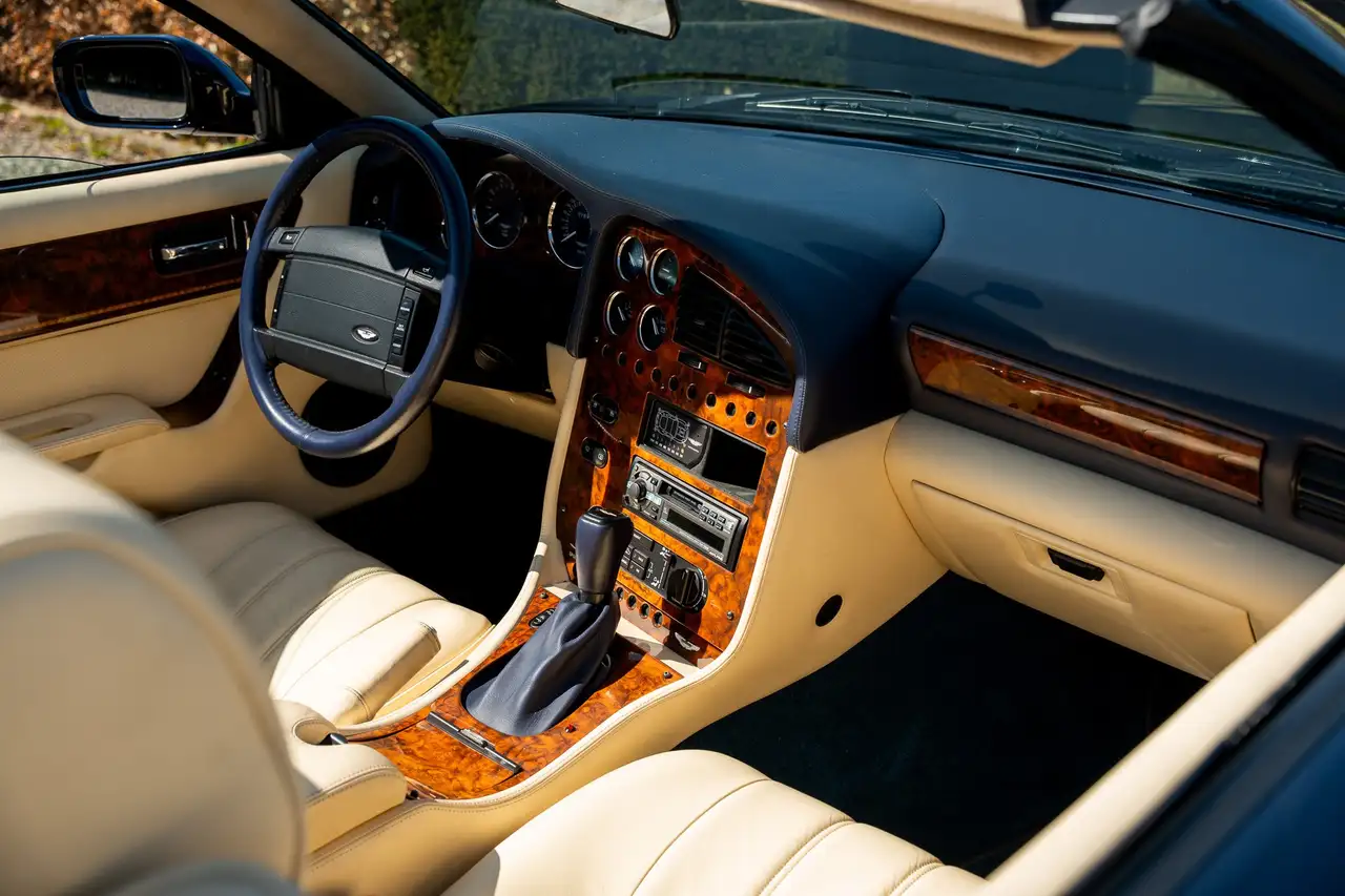 Aston Martin V8 Volante LWB / 1 of 63 / Last One Produced, foto 12