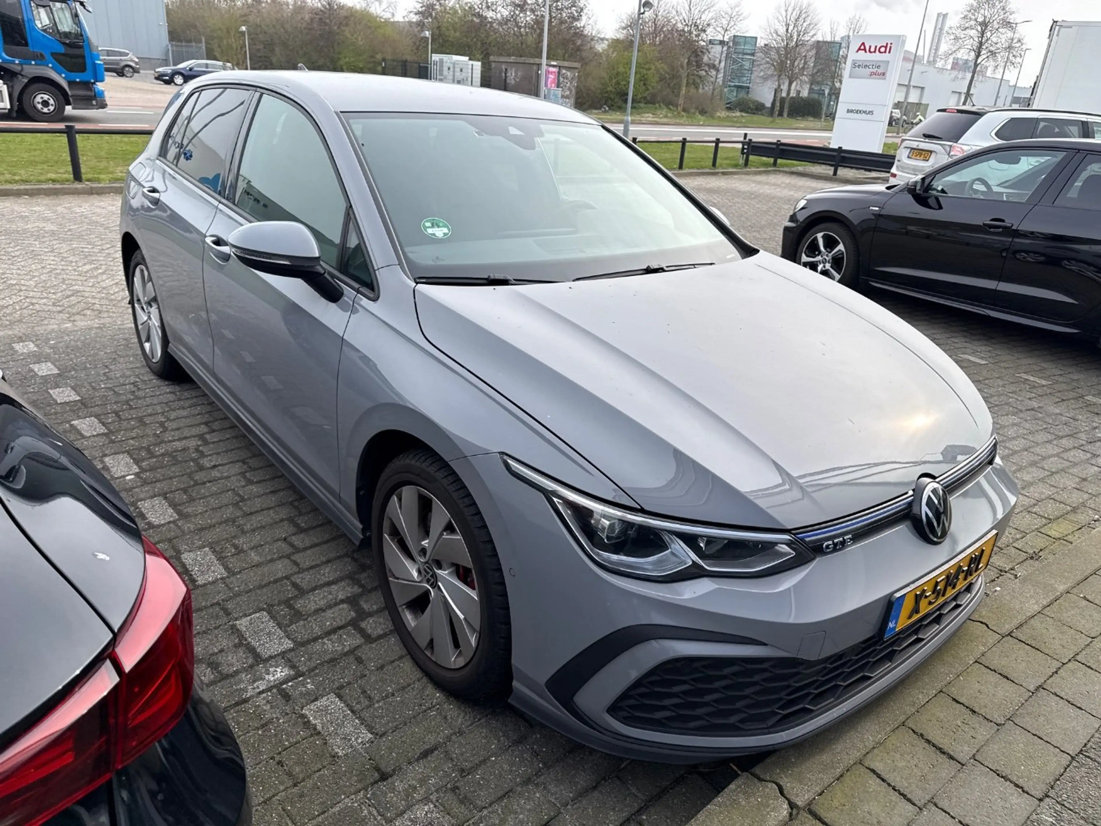 Volkswagen Golf GTE 1.4 eHybrid l Nardo Grey l Stoelverwarming l Matri — photo 4