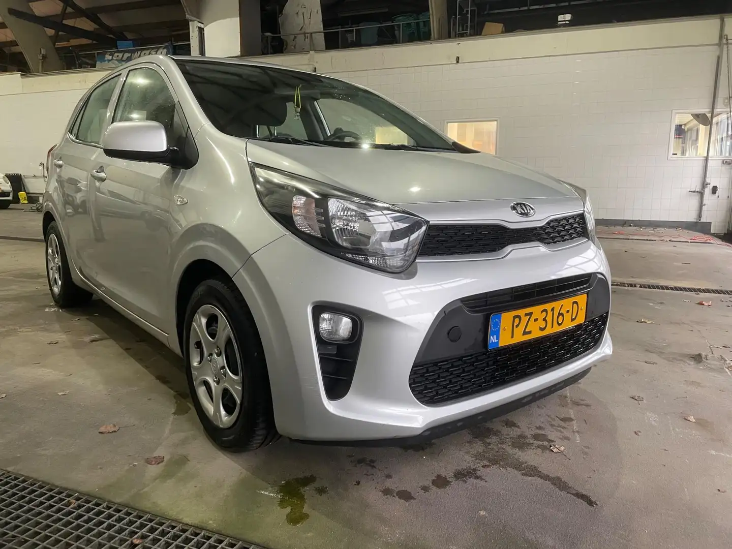 Kia Picanto 1.0 CVVT EconomyPlusLine Grijs - 1
