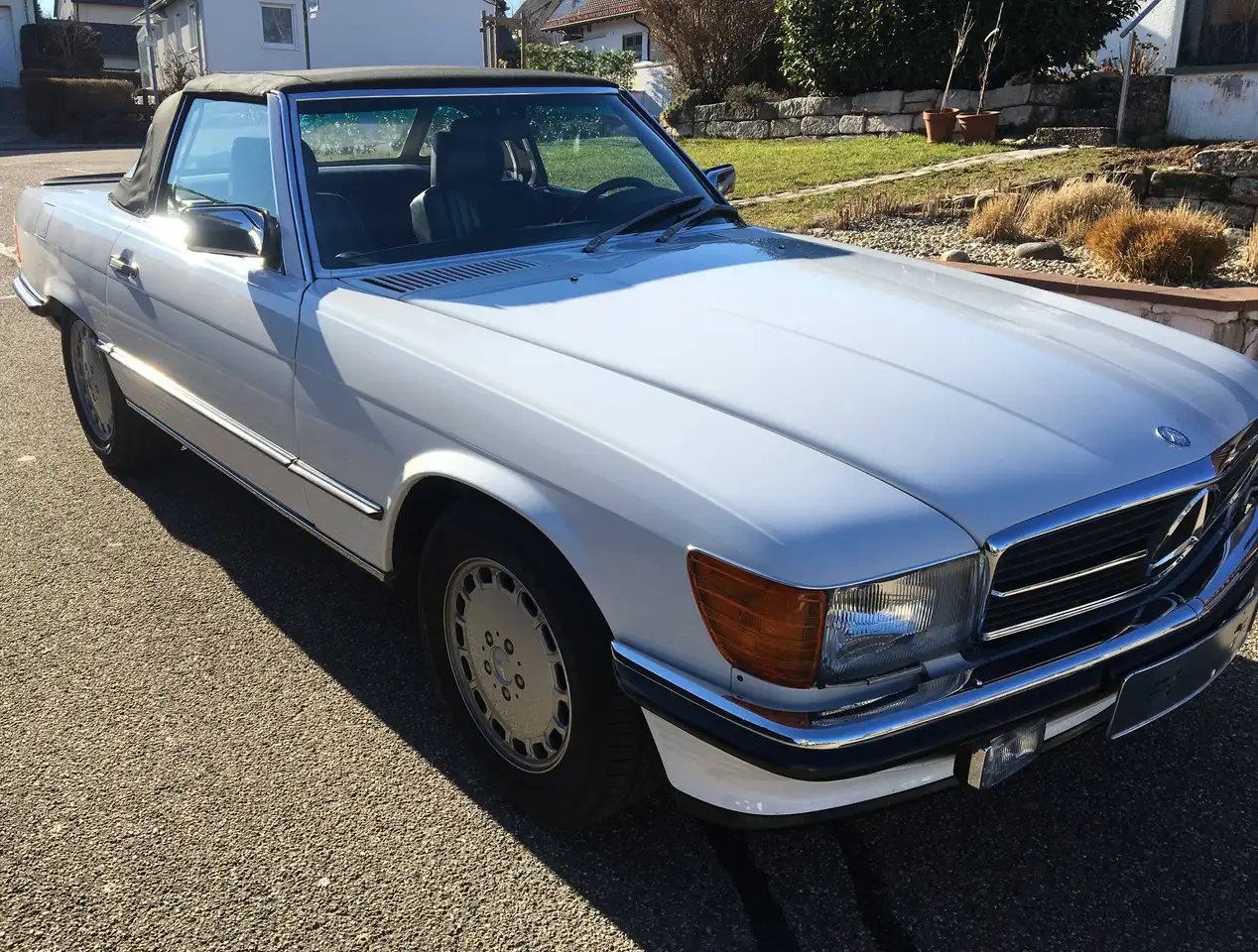Mercedes-Benz SL 560 280PS - kraftvoller V8 Motor, foto 10