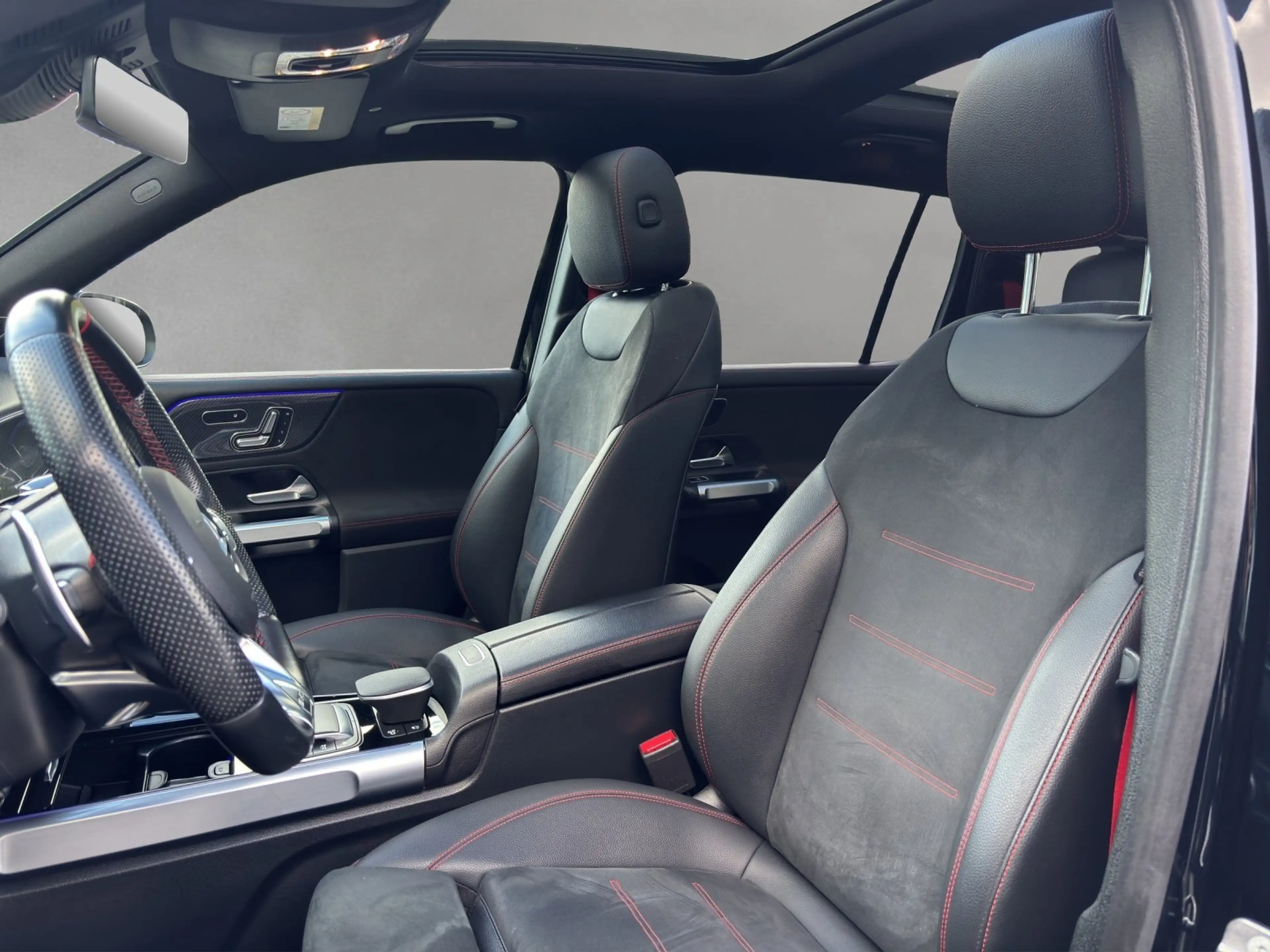 Mercedes-Benz GLB 35 AMG GLB35 AMG Pano DISTR Standh AHK Burm MLED 7-Sitz — photo 7