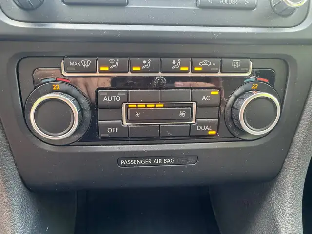 Volkswagen Golf view 14