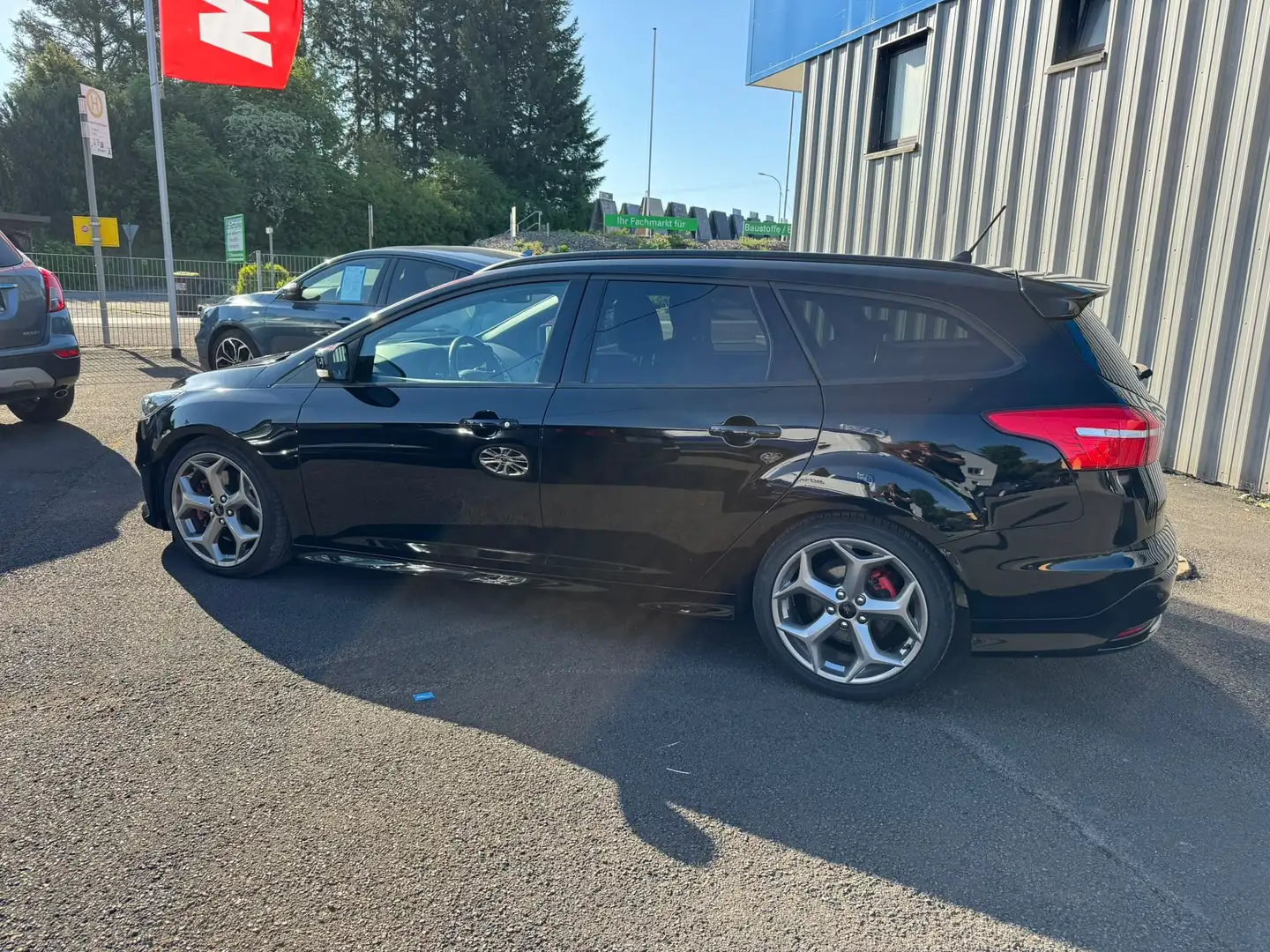 Ford Focus ST Schwarz - 2