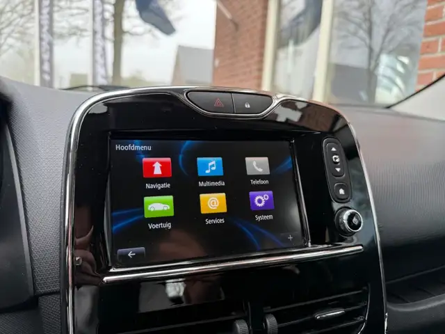 Renault Clio view 27