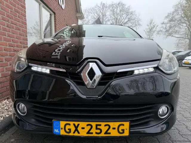 Renault Clio view 11