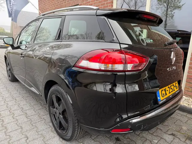 Renault Clio view 9