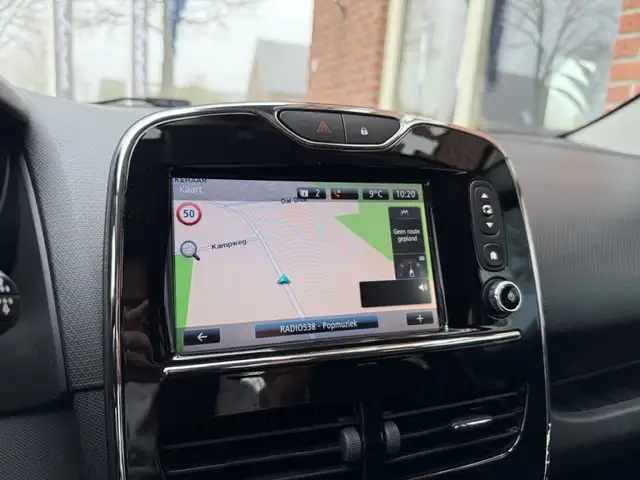 Renault Clio view 26