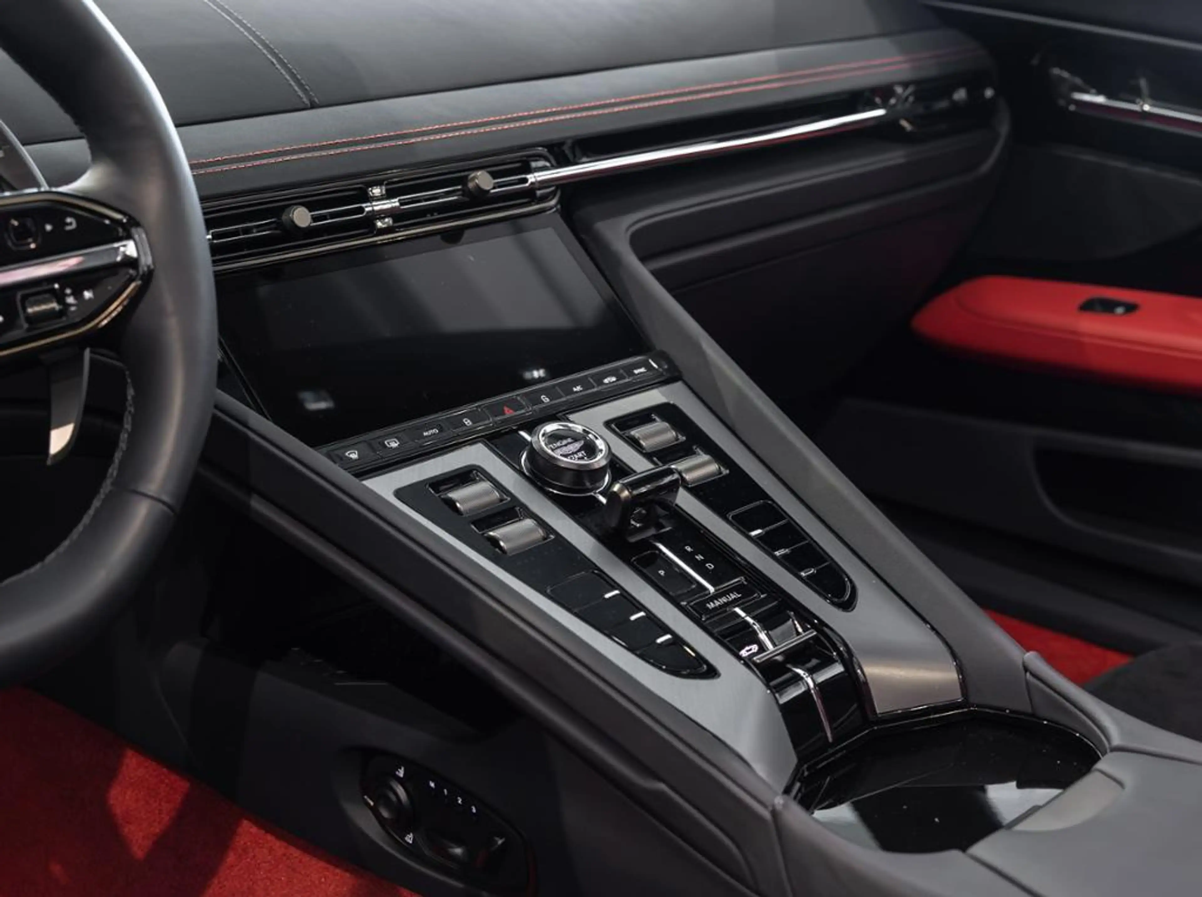 Aston Martin DB12 Volante Aston Martin Hamburg — photo 11