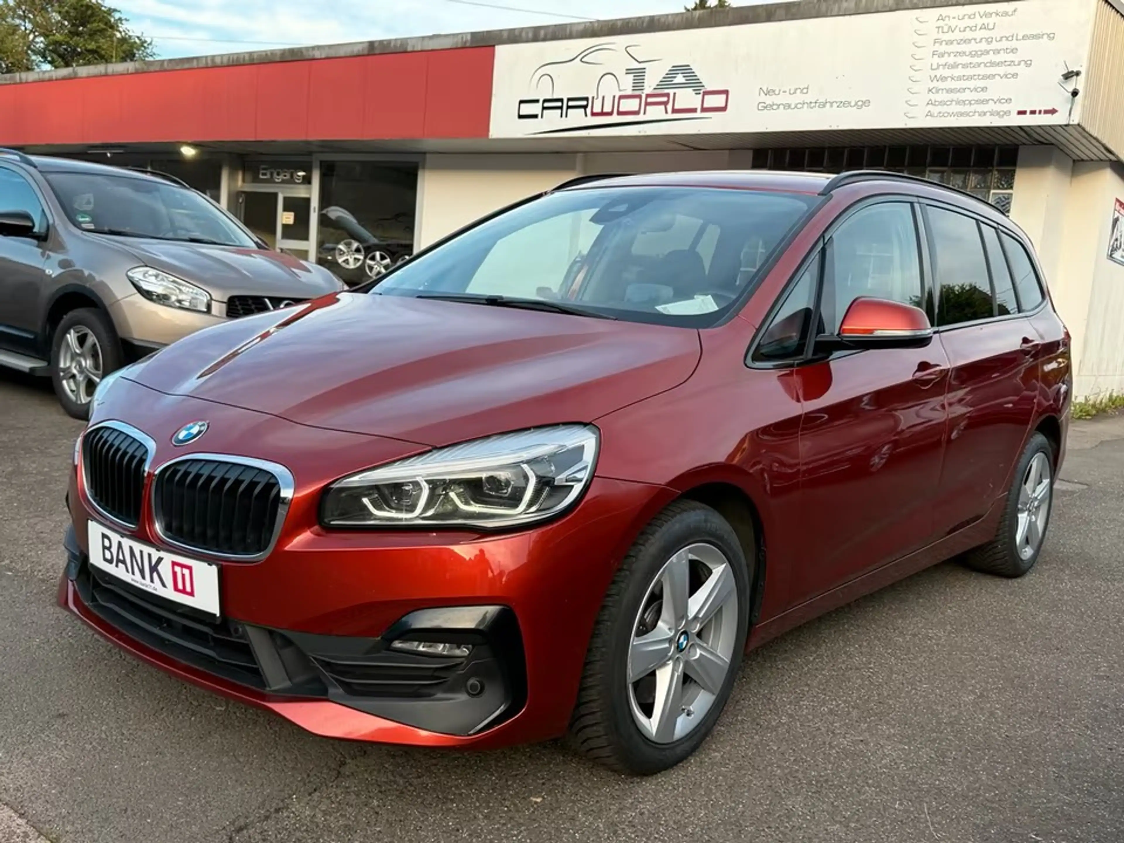 BMW 220 220 d xDrive Advantage Automatik - 7 Sitzer — photo 2