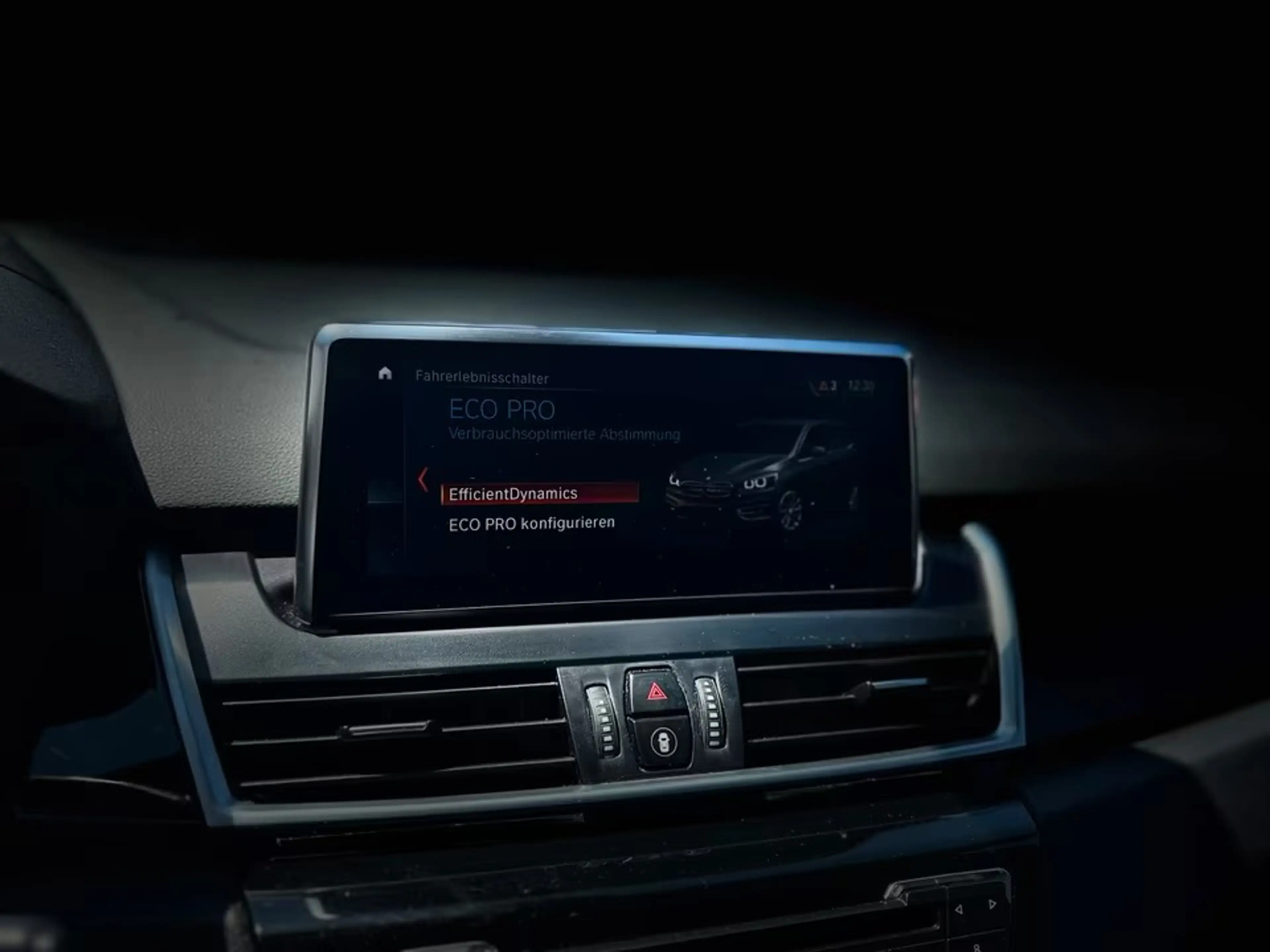 BMW 220 220 d xDrive Advantage Automatik - 7 Sitzer — photo 14