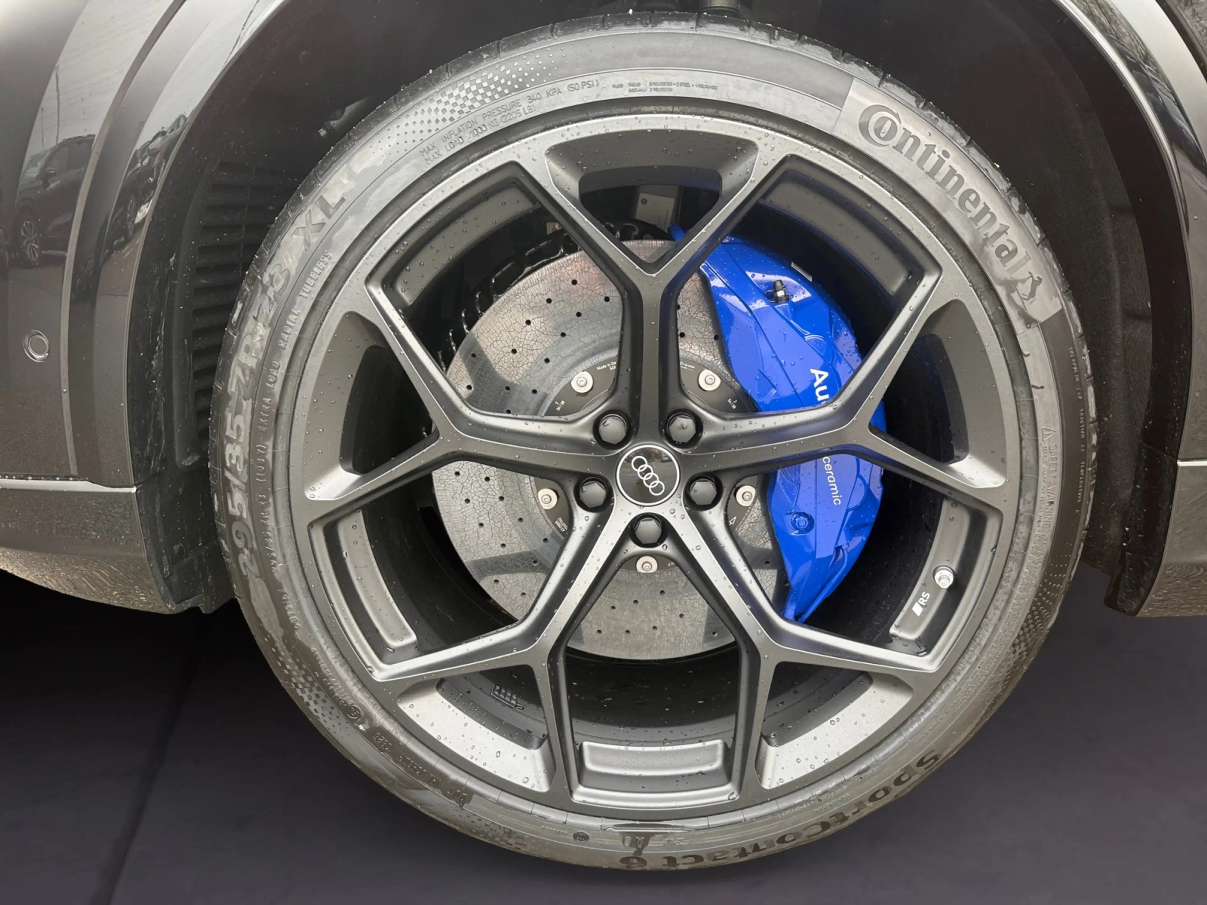Audi RS Q8 performance AHK Pano Carbon 305km/h HUD Sportabga — photo 7