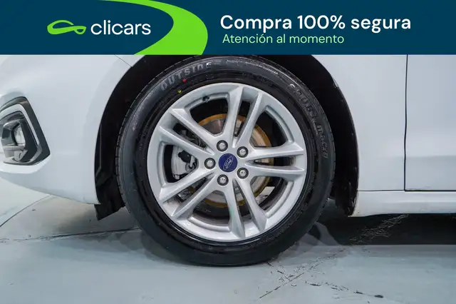 Ford Mondeo view 11