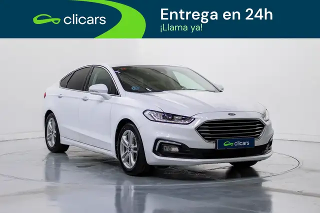 Ford Mondeo view 3