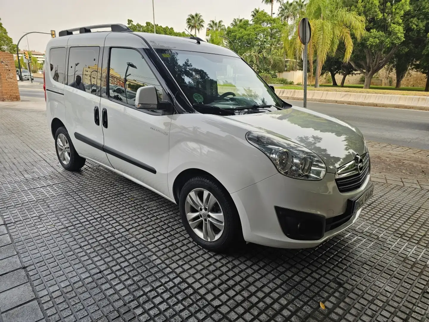 Opel Combo N1 1.3CDTI Cargo L1H1 increm. 95 Blanc - 2