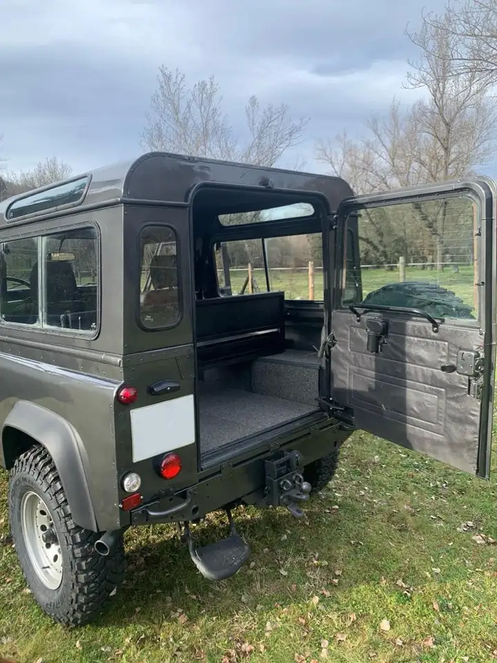 Land Rover Defender 110 TDI Techo Duro, foto 6