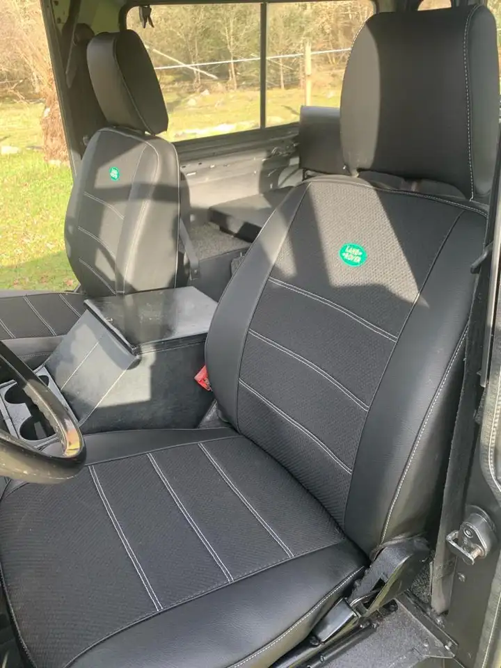 Land Rover Defender 110 TDI Techo Duro, foto 4