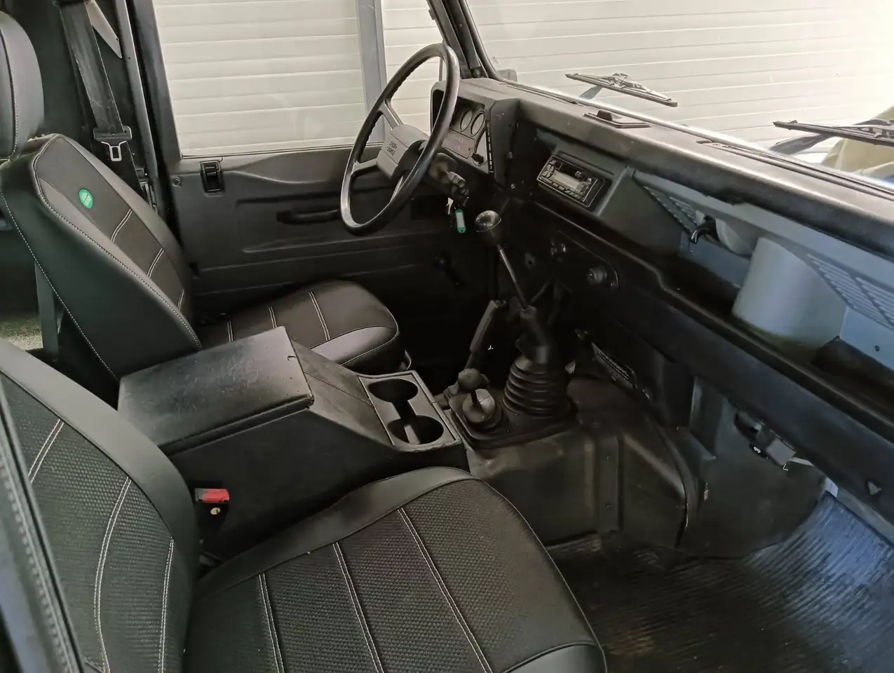 Land Rover Defender 110 TDI Techo Duro, foto 8