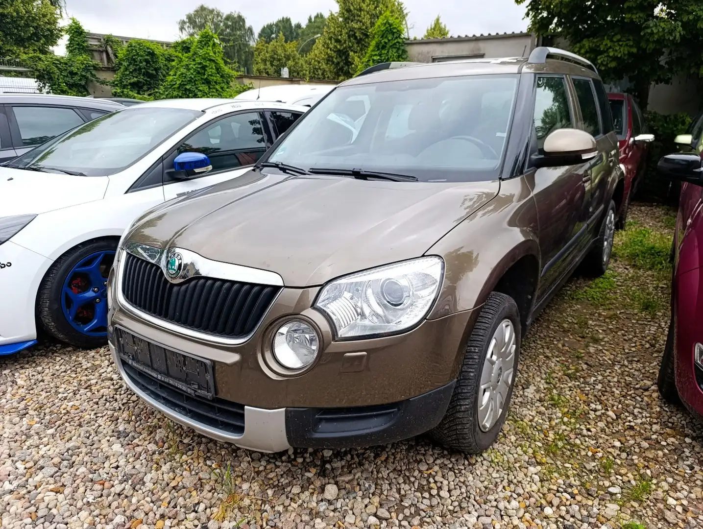 Skoda Yeti Ambition-KLIMA-PANO-TÜV 06/26 Braun - 2