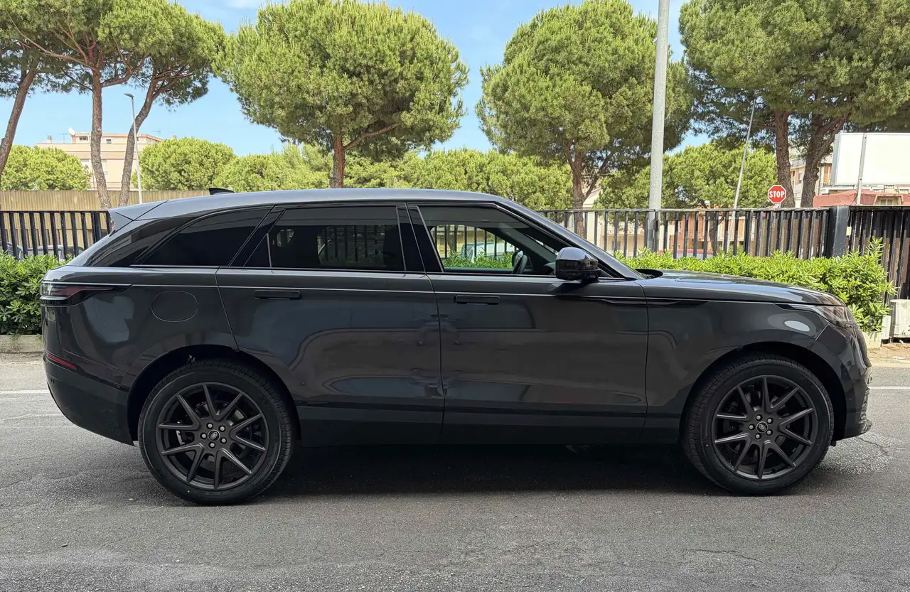 Land Rover Range Rover Velar 2026 — фото 8