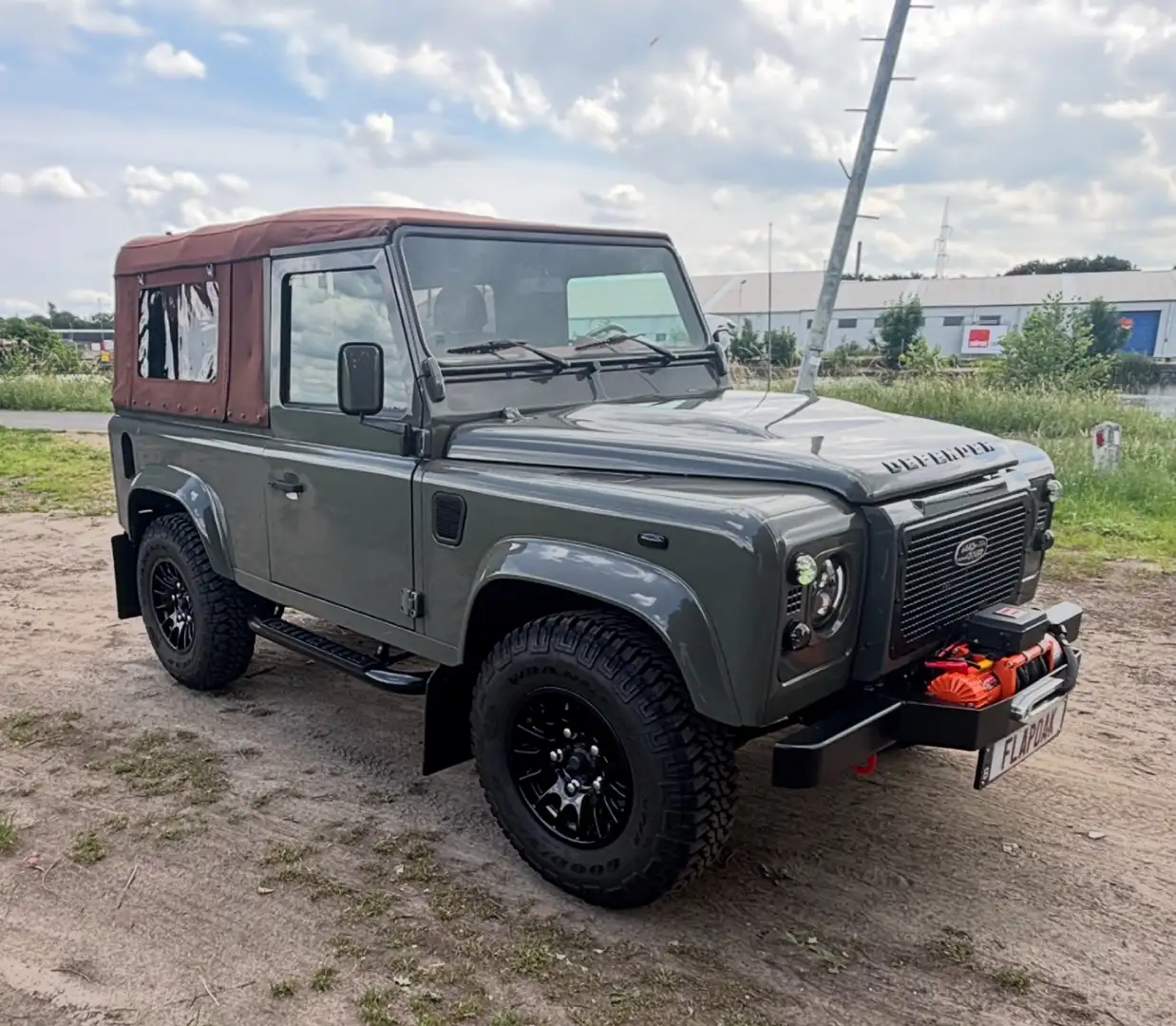 Land Rover Defender 90 Gri - 2