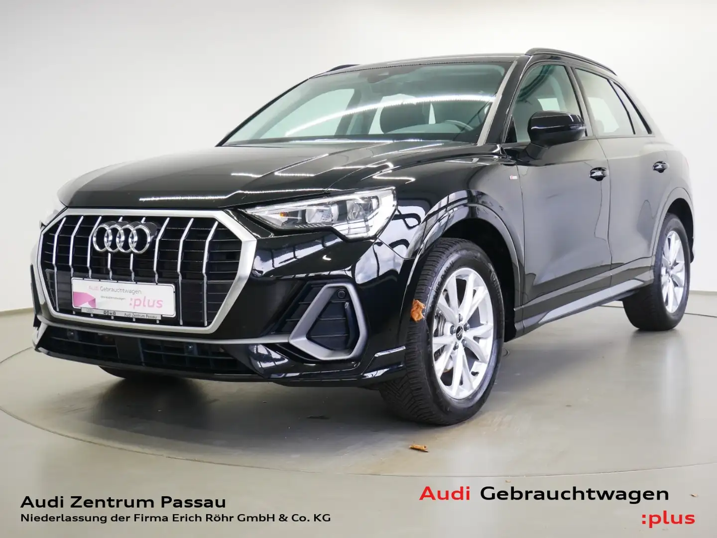 Audi Q3 35 TDI S line S tro. LED AHK virt. Cock. Schwarz - 1