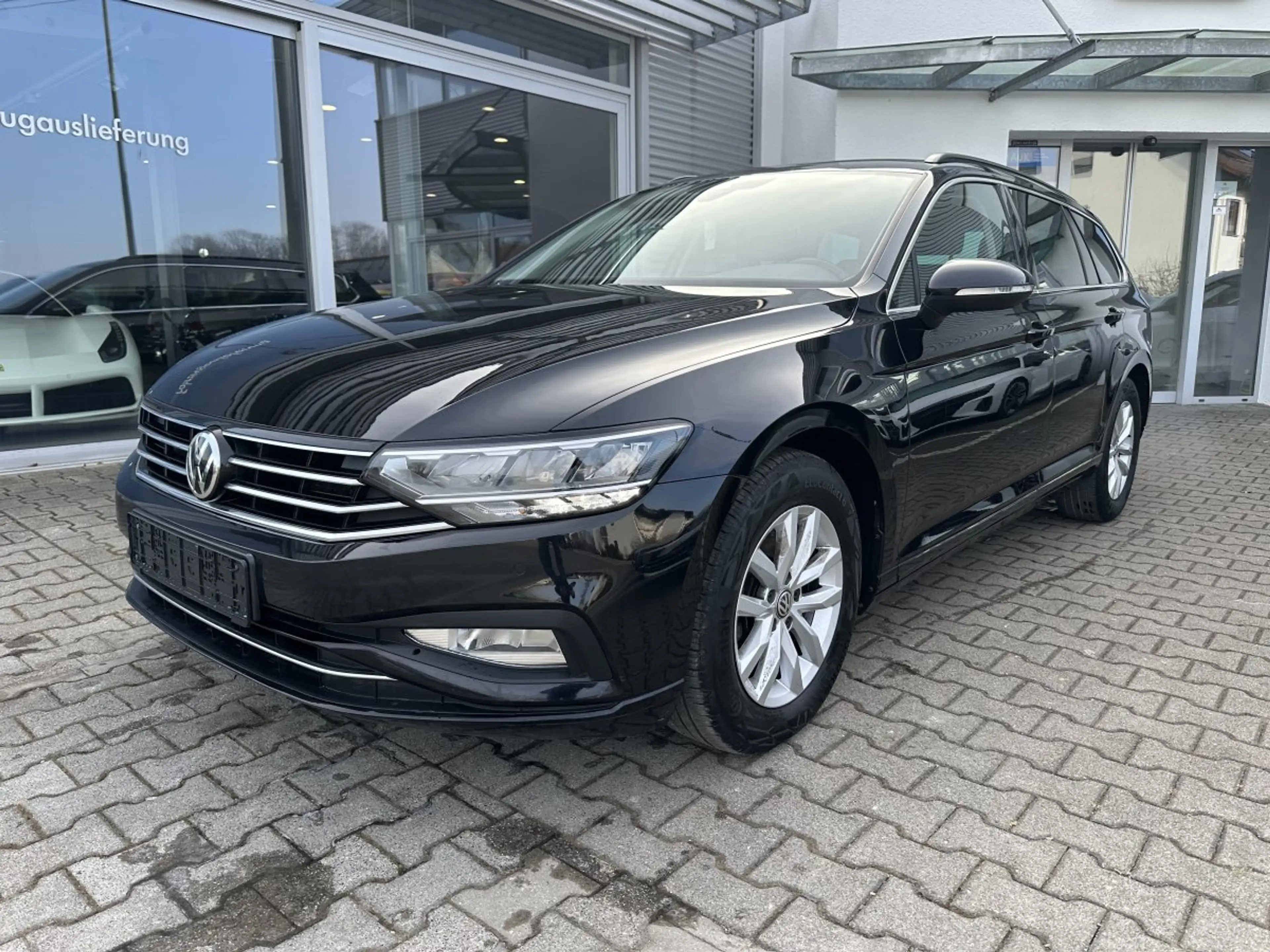 Volkswagen Passat Variant 2.0TDI COMFORT LED*NAVI*KAMERA — photo 2