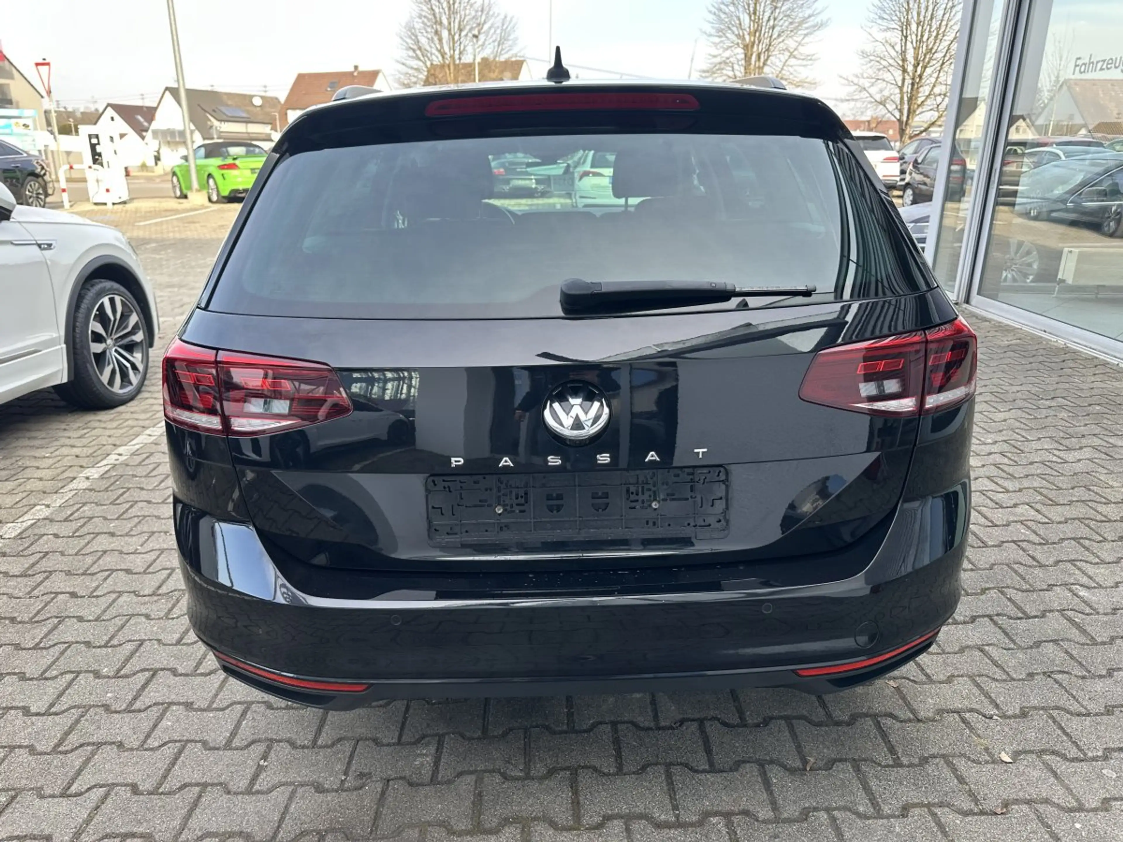 Volkswagen Passat Variant 2.0TDI COMFORT LED*NAVI*KAMERA — photo 6
