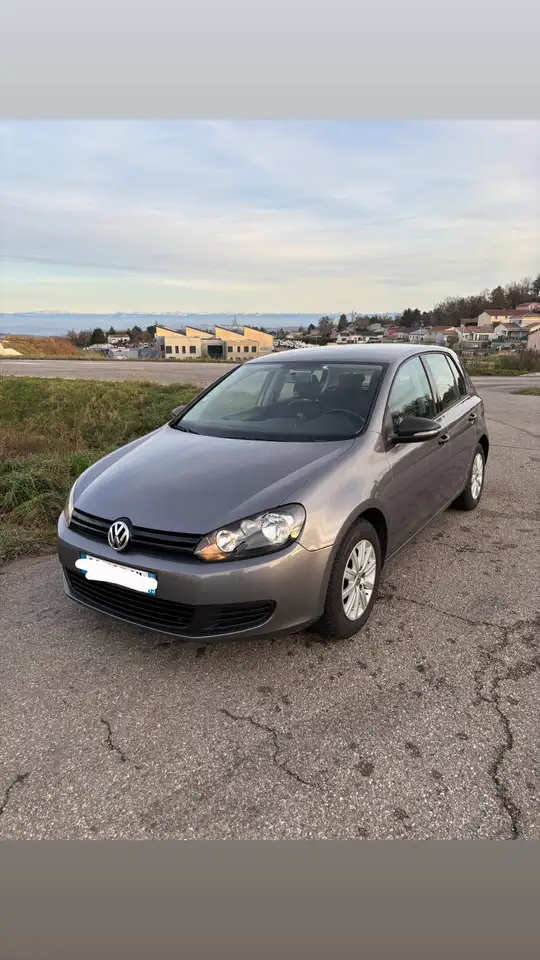 Volkswagen Golf 1l4 16v 80ch essence