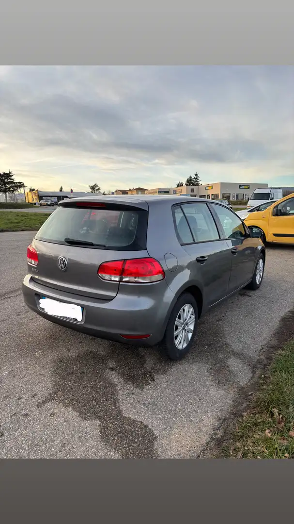 Volkswagen Golf 1l4 16v 80ch essence - 2