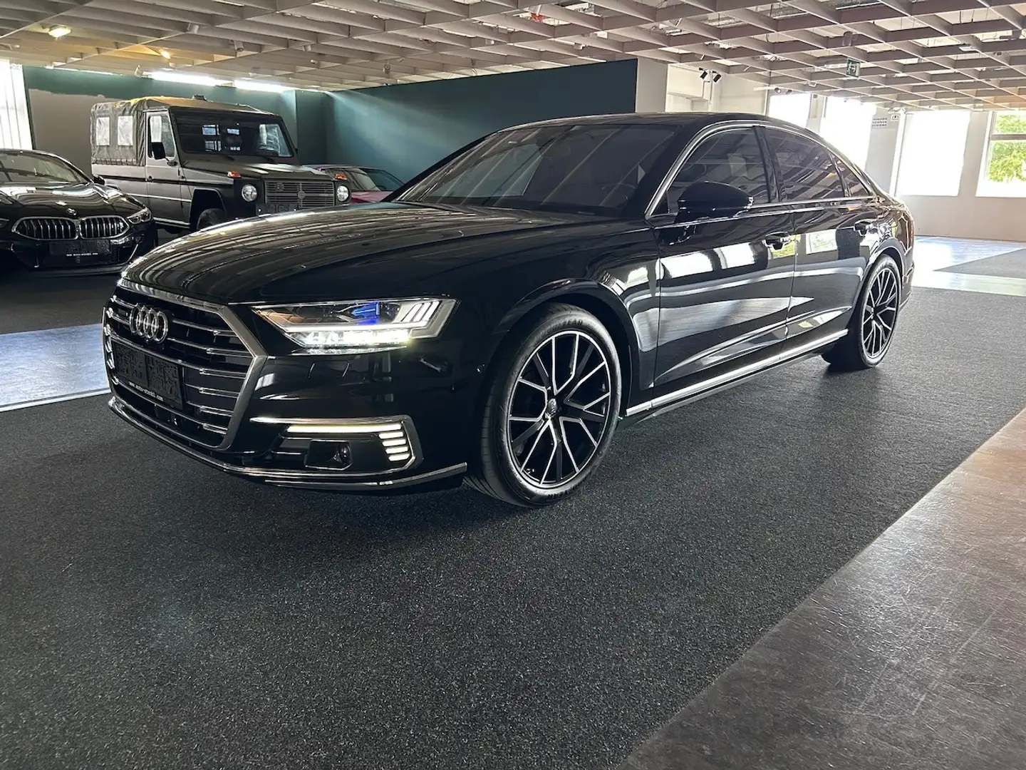 Audi A8 60 TFSI e quattro Schwarz - 1