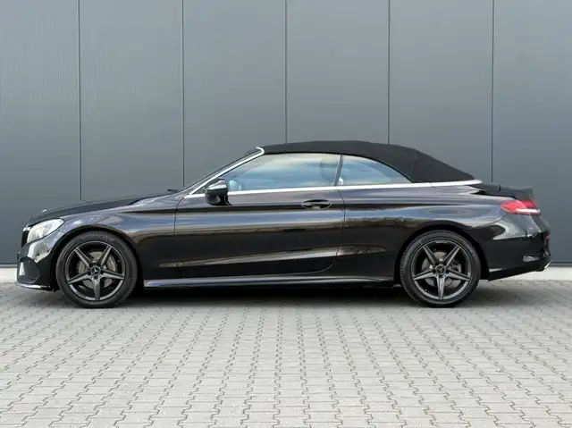 Mercedes-Benz C-Class view 9
