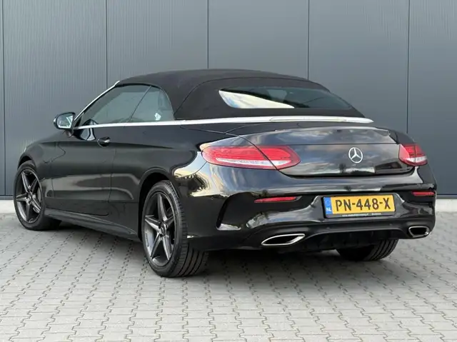 Mercedes-Benz C-Class view 3