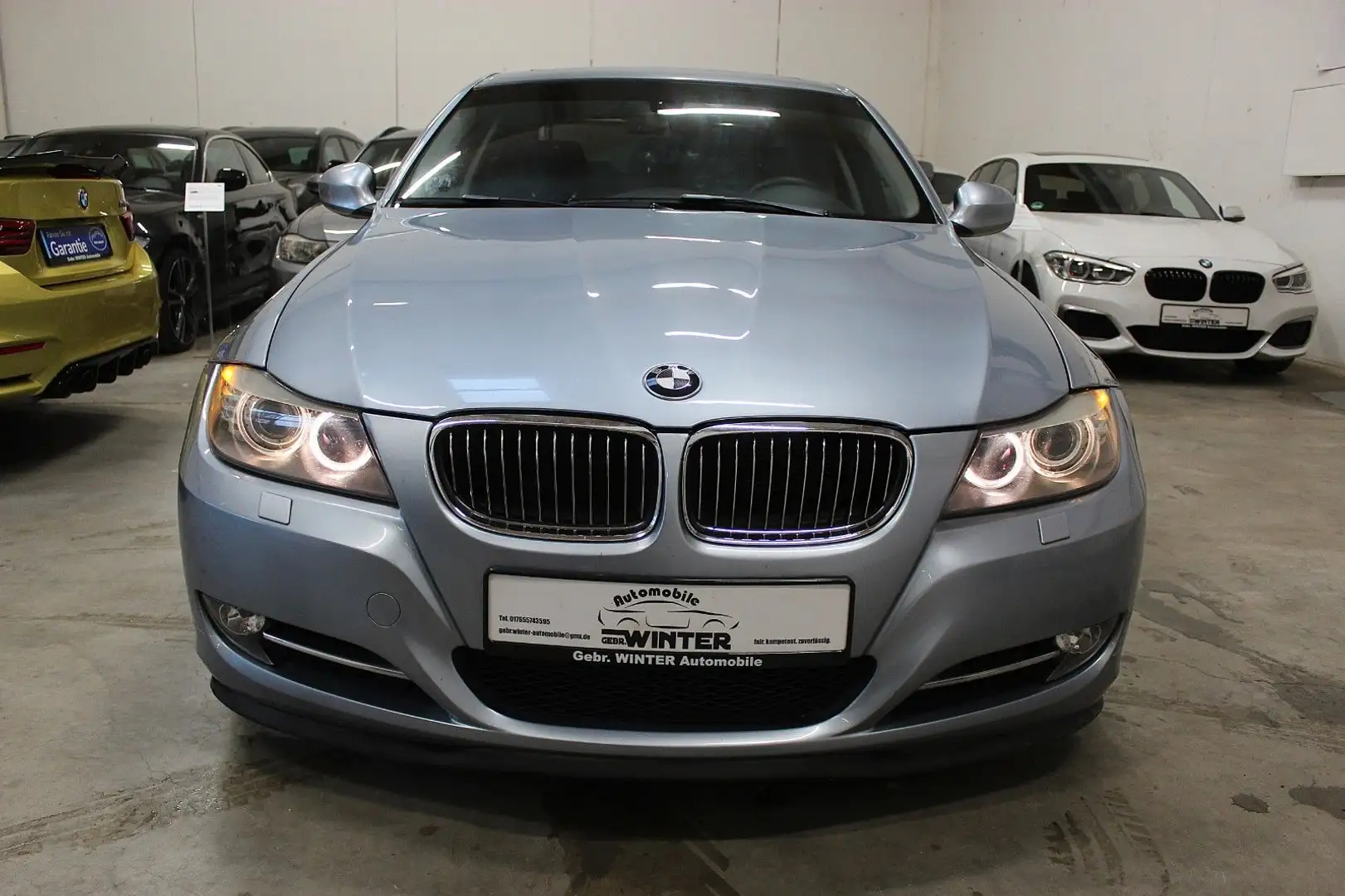 BMW 318 i Automatik*Steuerkette Neu*2.Hand*Navi Blau - 2