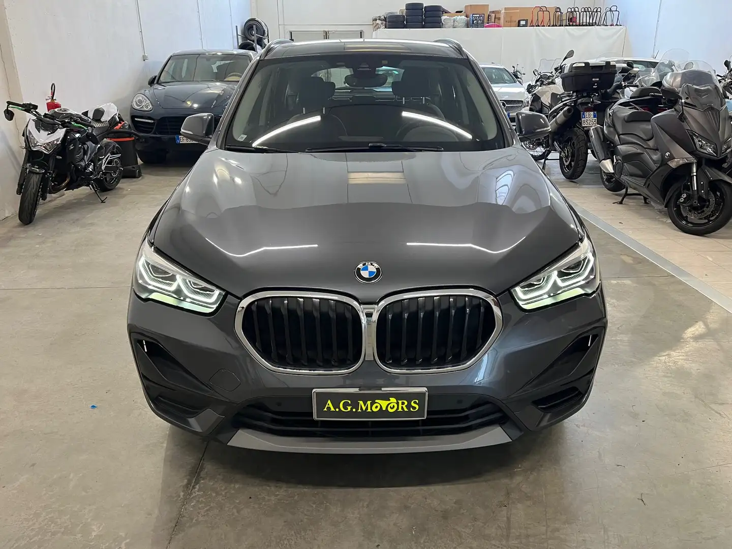 BMW X1 X1 F48 sdrive18i auto Grigio - 2