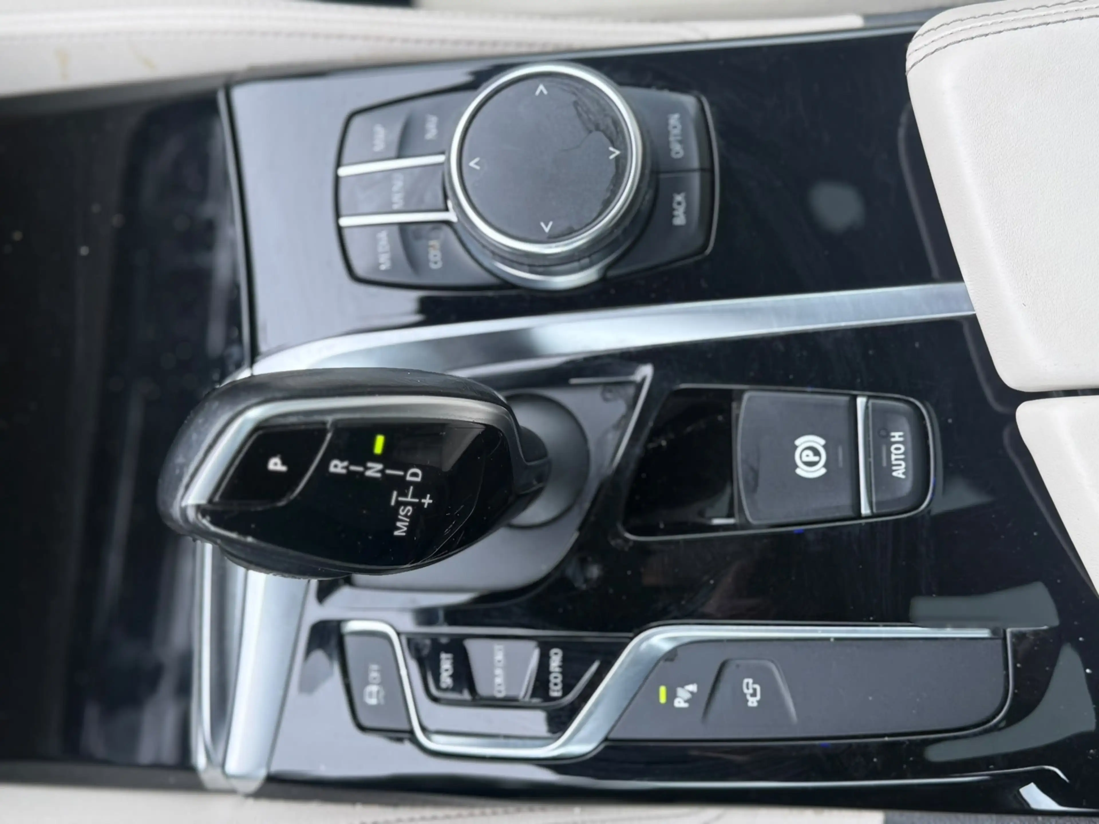 BMW 530 5-serie 530i High Executive_Alle Denkbare_OPTIES_N — photo 13