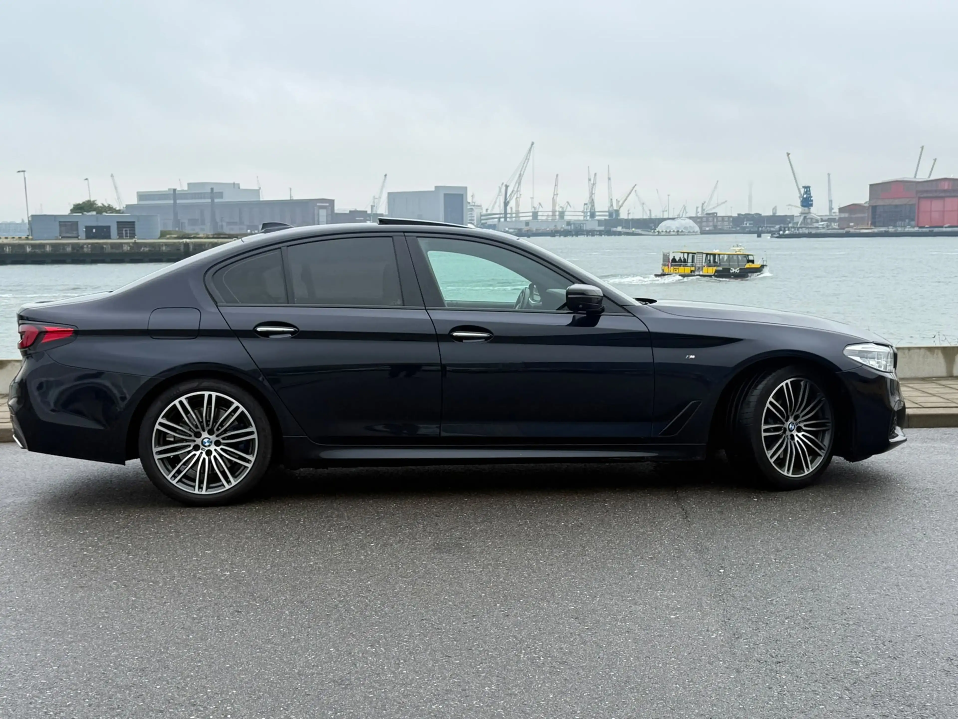 BMW 530 5-serie 530i High Executive_Alle Denkbare_OPTIES_N — photo 12
